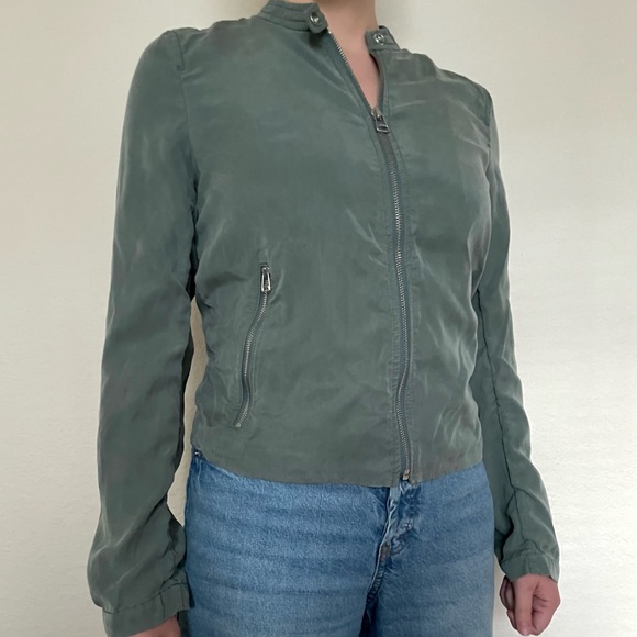 🍂 GAP Lightweight Racer Style Zip Jacket - Picture 3 of 8